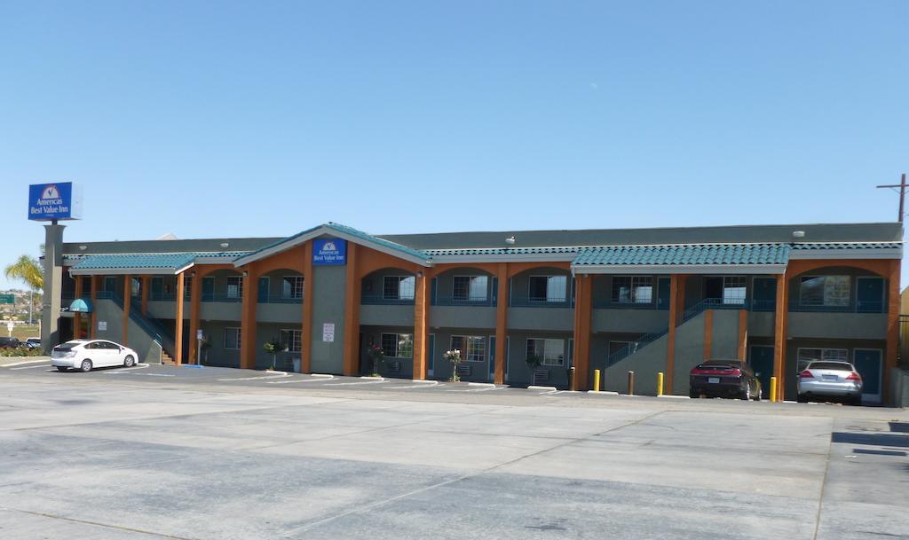 Americas Best Value Inn Corona Exterior photo
