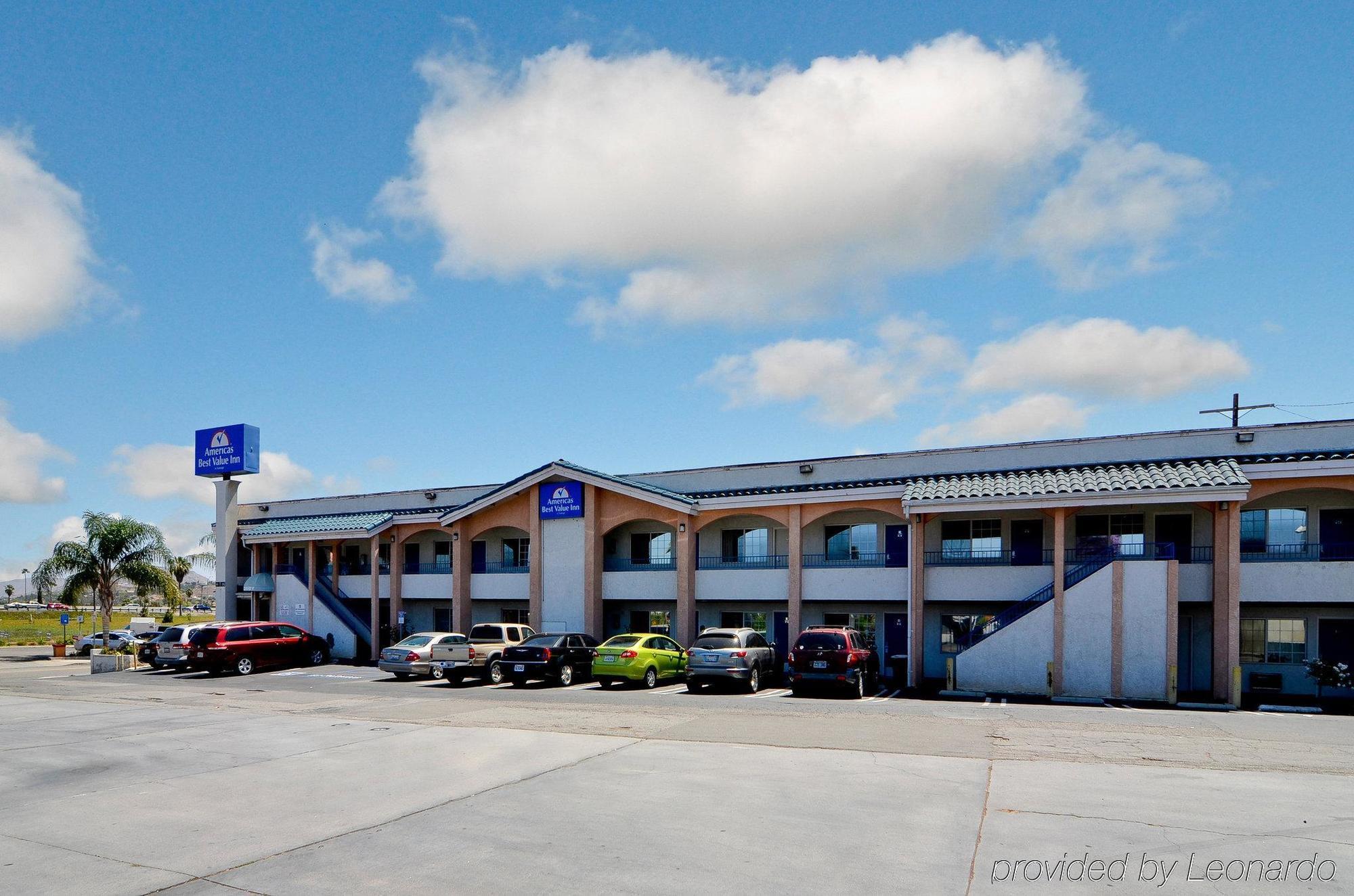 Americas Best Value Inn Corona Exterior photo